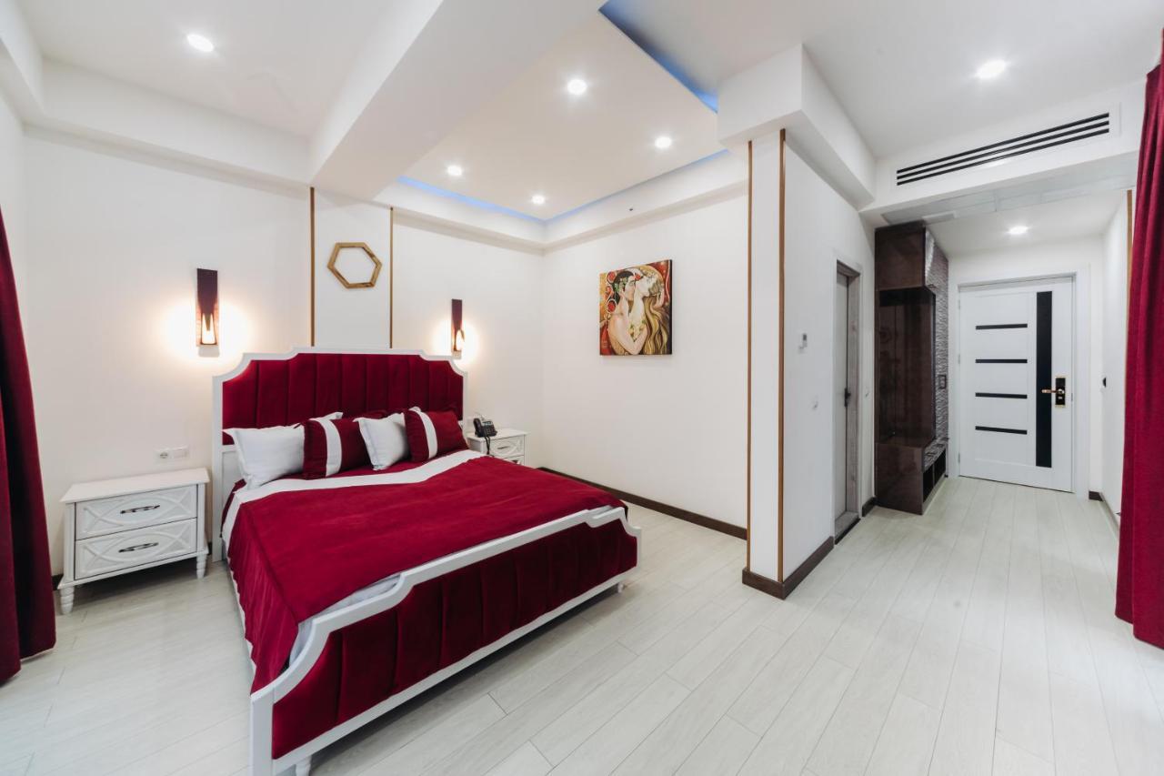 Luxin Hotel Tbilisi Exterior foto