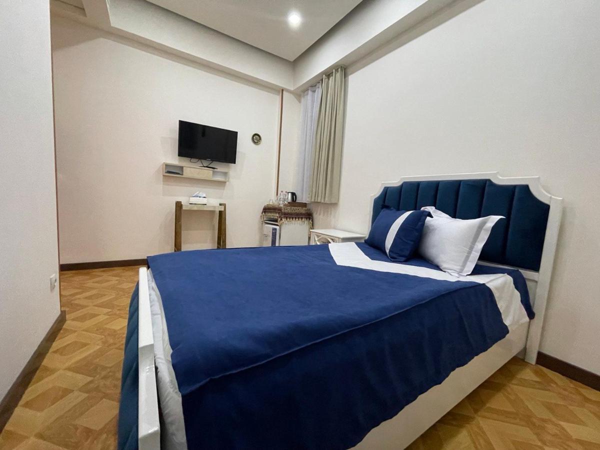 Luxin Hotel Tbilisi Exterior foto