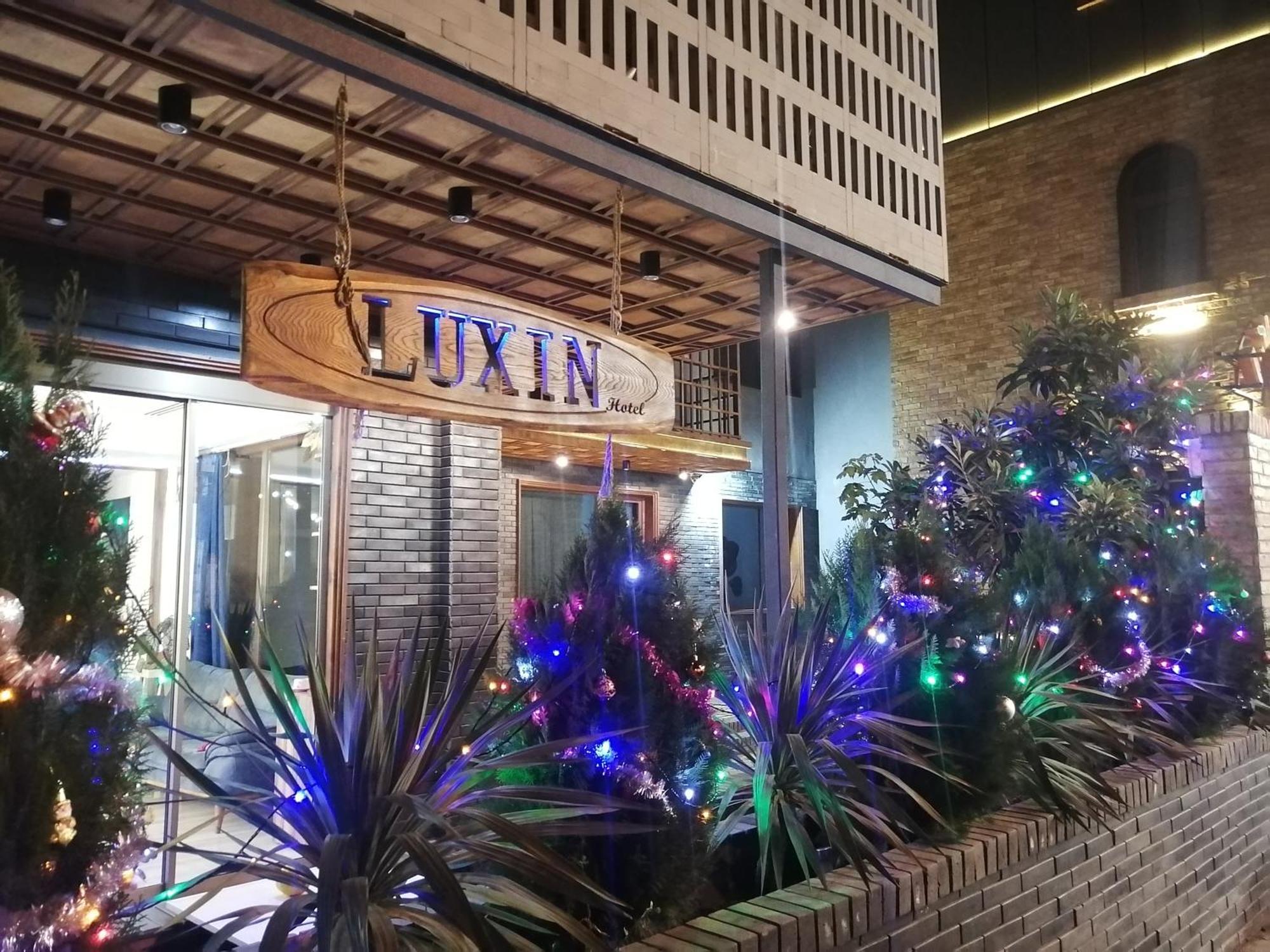 Luxin Hotel Tbilisi Exterior foto