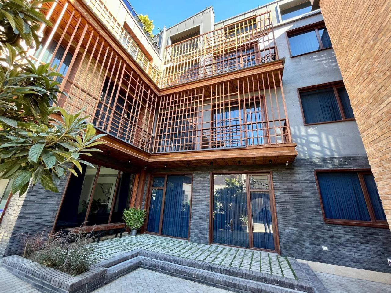 Luxin Hotel Tbilisi Exterior foto