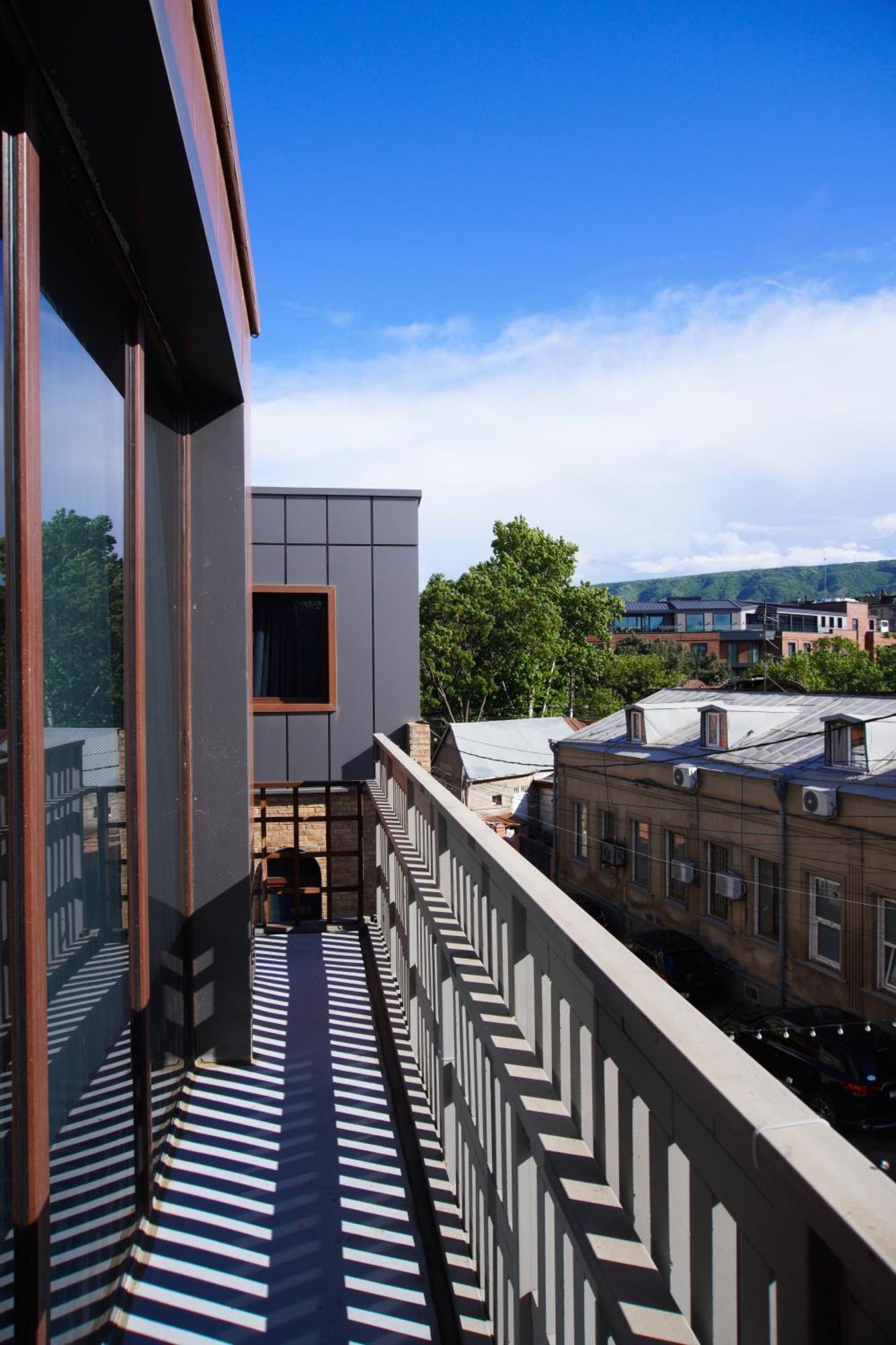Luxin Hotel Tbilisi Exterior foto
